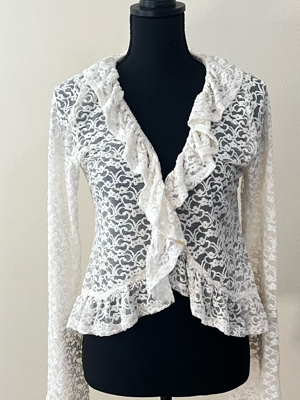 Women's White Lace Ruffle Cardigan
